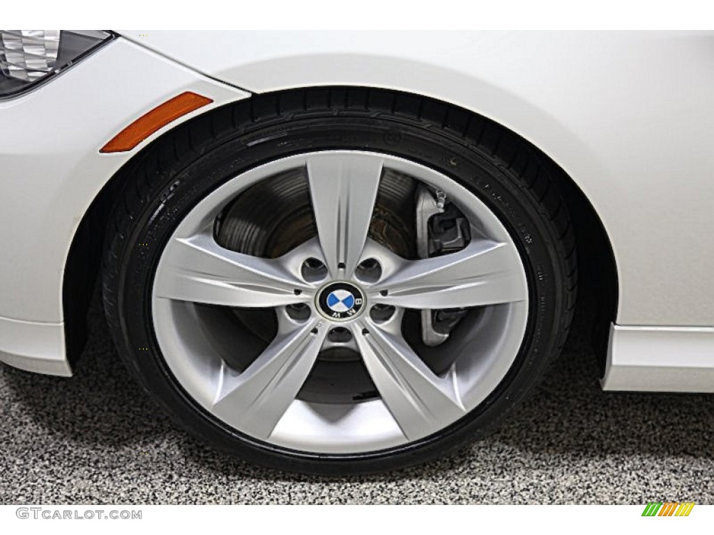 2009 3 Series 335i Sedan - Alpine White / Black photo #6