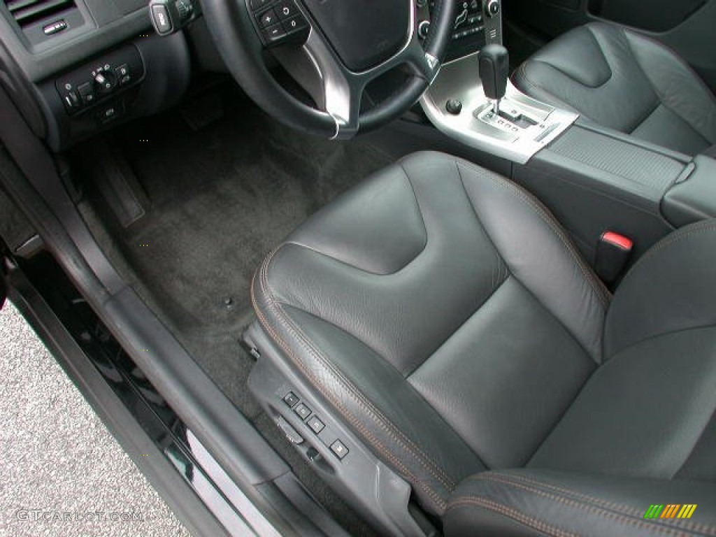 2011 Volvo XC60 3.2 Front Seat Photo #69408916