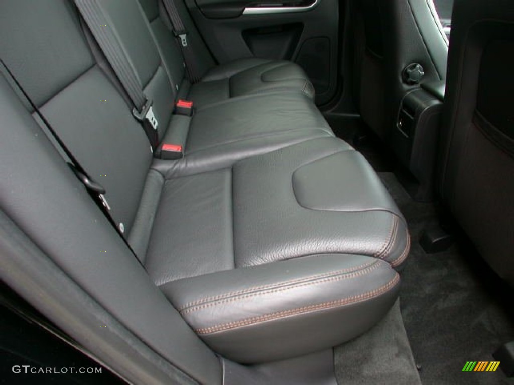 2011 Volvo XC60 3.2 Rear Seat Photo #69409045