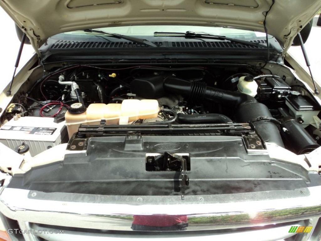2000 Ford F350 Super Duty XLT Crew Cab 4x4 6.8 Liter SOHC 20-Valve Triton V10 Engine Photo #69409426