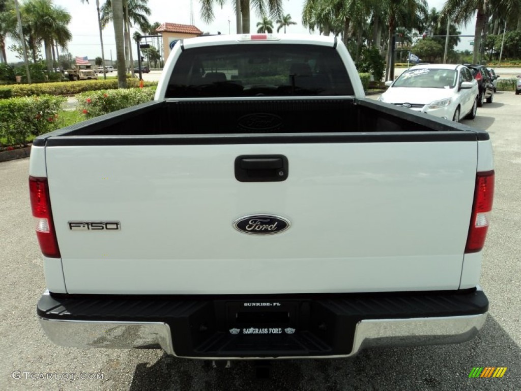 2004 F150 XLT SuperCab - Oxford White / Medium Graphite photo #7