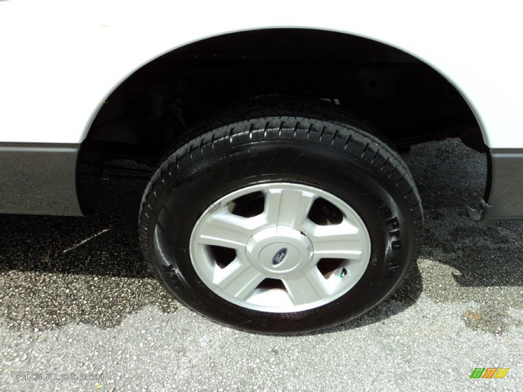 2004 F150 XLT SuperCab - Oxford White / Medium Graphite photo #10