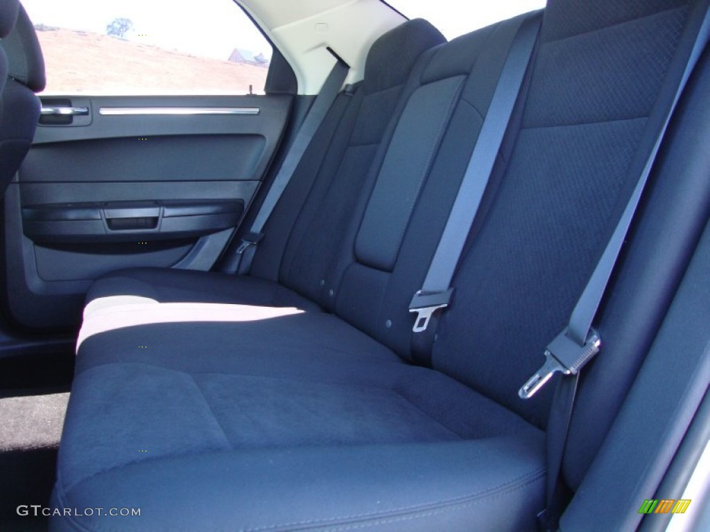 2010 300 Touring - Bright Silver Metallic / Dark Slate Gray photo #23