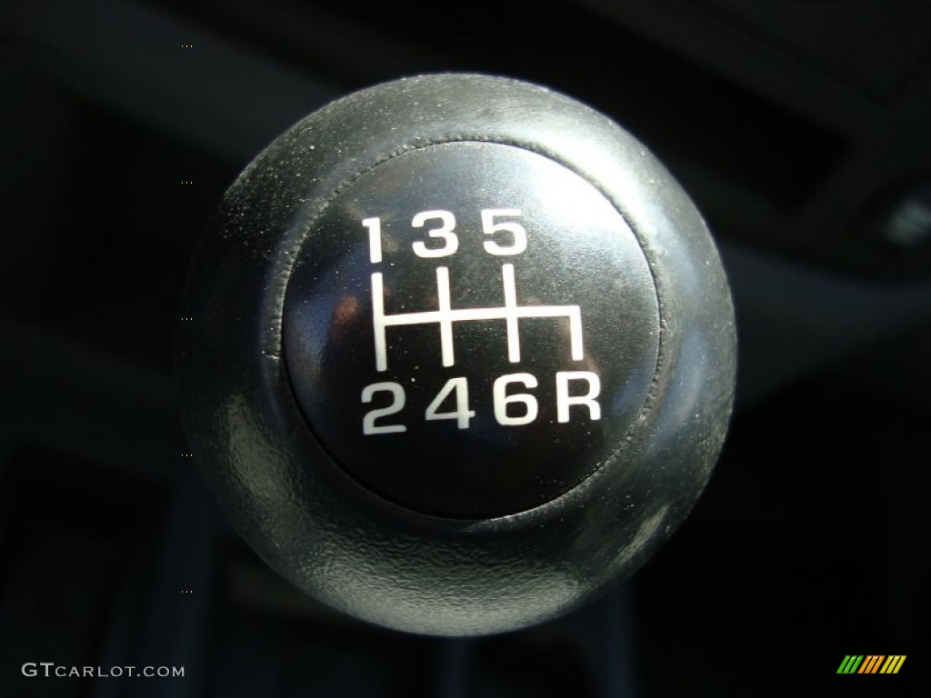 2008 Dodge Ram 1500 ST Regular Cab 6 Speed Manual Transmission Photo #69410344