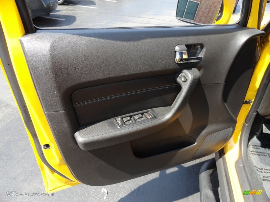 2006 Hummer H3 Standard H3 Model Ebony Black Door Panel Photo #69411568