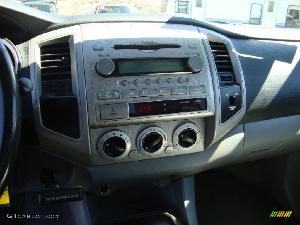 2005 Toyota Tacoma X-Runner Controls Photo #69413548