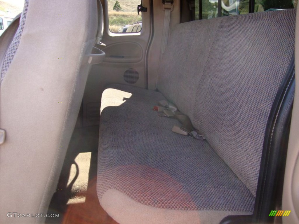 2000 Dodge Ram 1500 SLT Extended Cab Rear Seat Photo #69413833