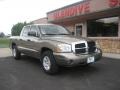 Light Khaki Metallic - Dakota SLT Quad Cab 4x4 Photo No. 4