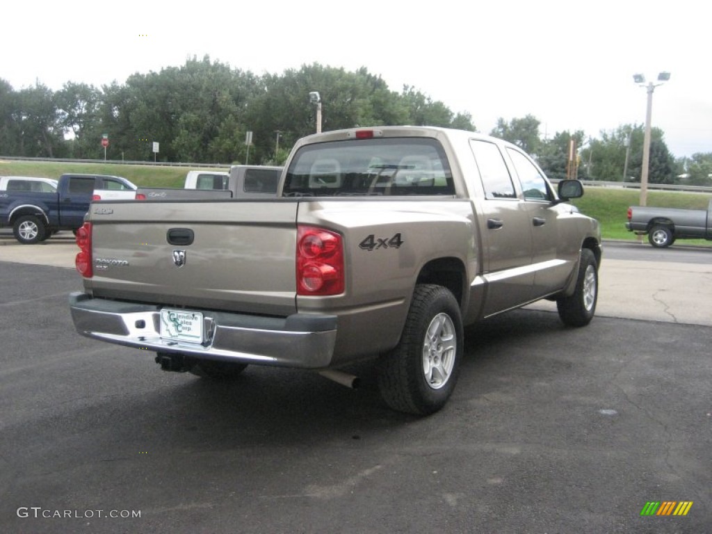 2006 Dakota SLT Quad Cab 4x4 - Light Khaki Metallic / Khaki Beige photo #6