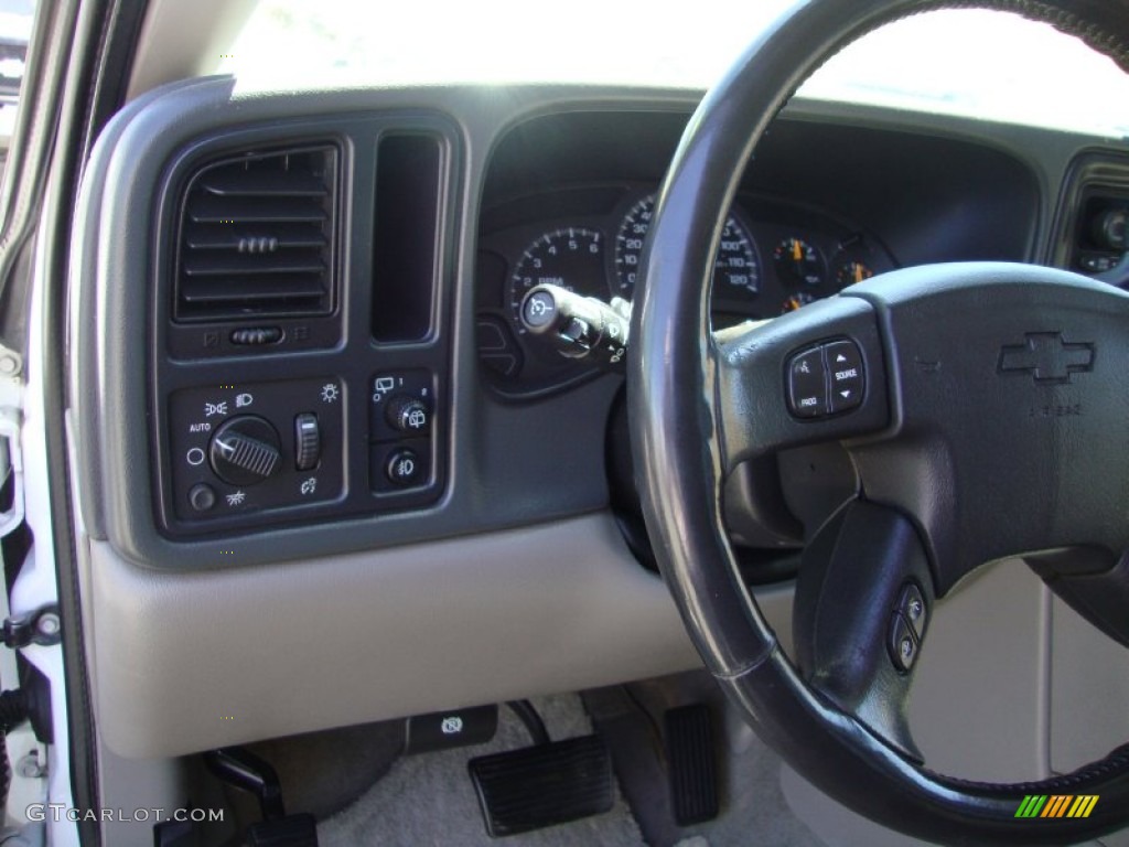 2004 Tahoe LS - Summit White / Gray/Dark Charcoal photo #11