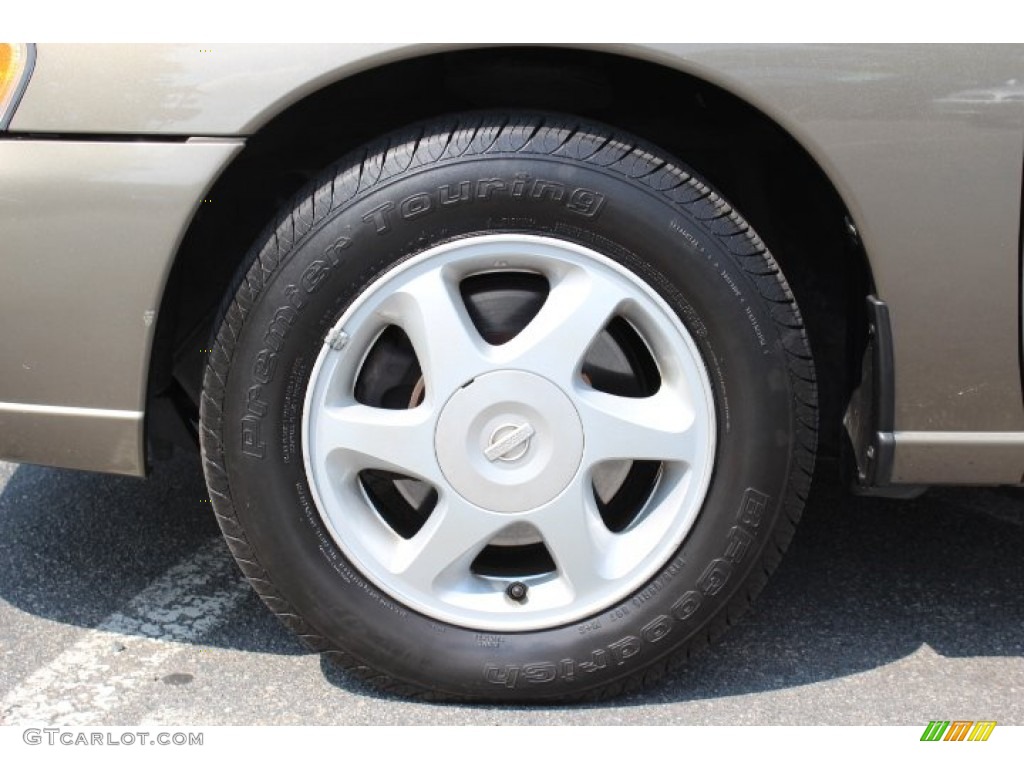 1998 Nissan Altima GLE Wheel Photos