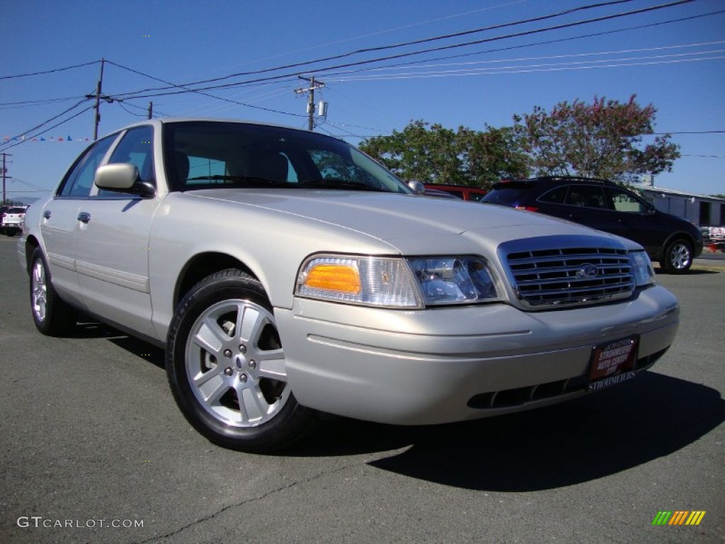 Smokestone Metallic 2011 Ford Crown Victoria LX Exterior Photo #69416371