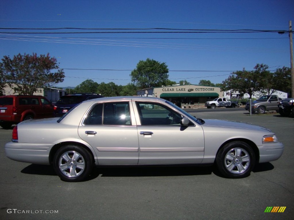 2011 Crown Victoria LX - Smokestone Metallic / Medium Light Stone photo #8