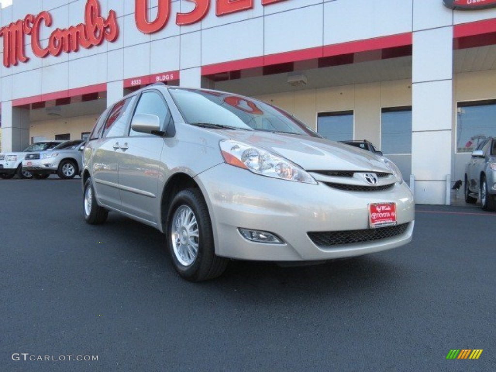 2006 Sienna XLE AWD - Silver Shadow Pearl / Stone Gray photo #1