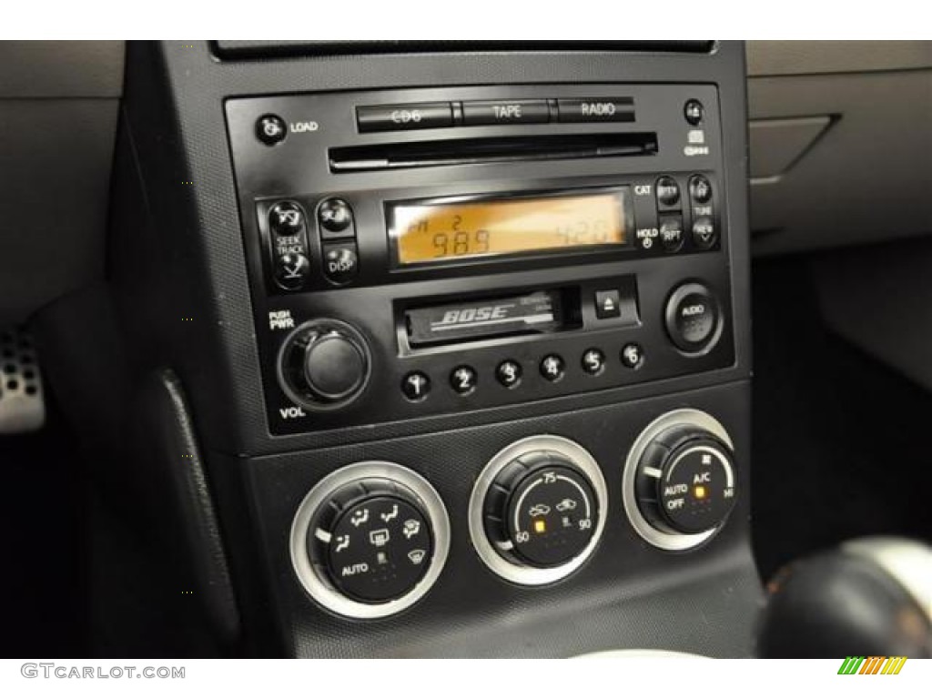 2005 Nissan 350Z Enthusiast Roadster Controls Photo #69417745