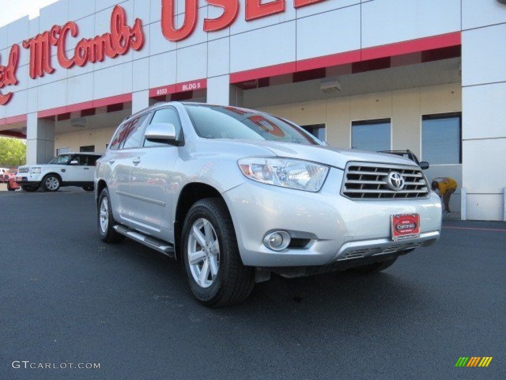 Classic Silver Metallic Toyota Highlander