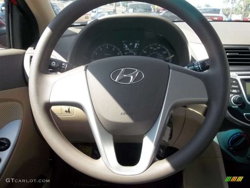 2013 Hyundai Accent GLS 4 Door Steering Wheel Photos