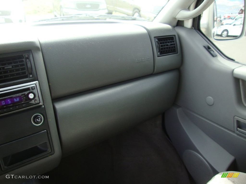 1999 EuroVan GLS - Arctic White / Gray photo #16