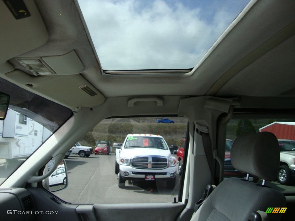 1999 EuroVan GLS - Arctic White / Gray photo #22