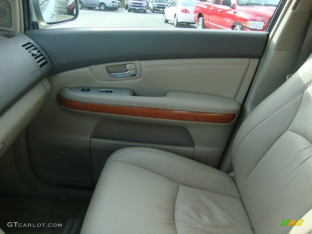 2004 RX 330 - Bamboo Pearl / Ivory photo #17