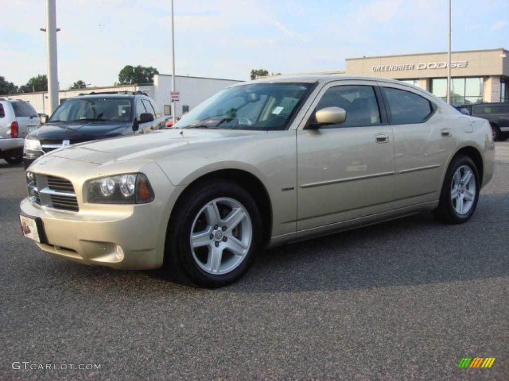 2010 Charger R/T - White Gold Pearl / Dark Slate Gray photo #2