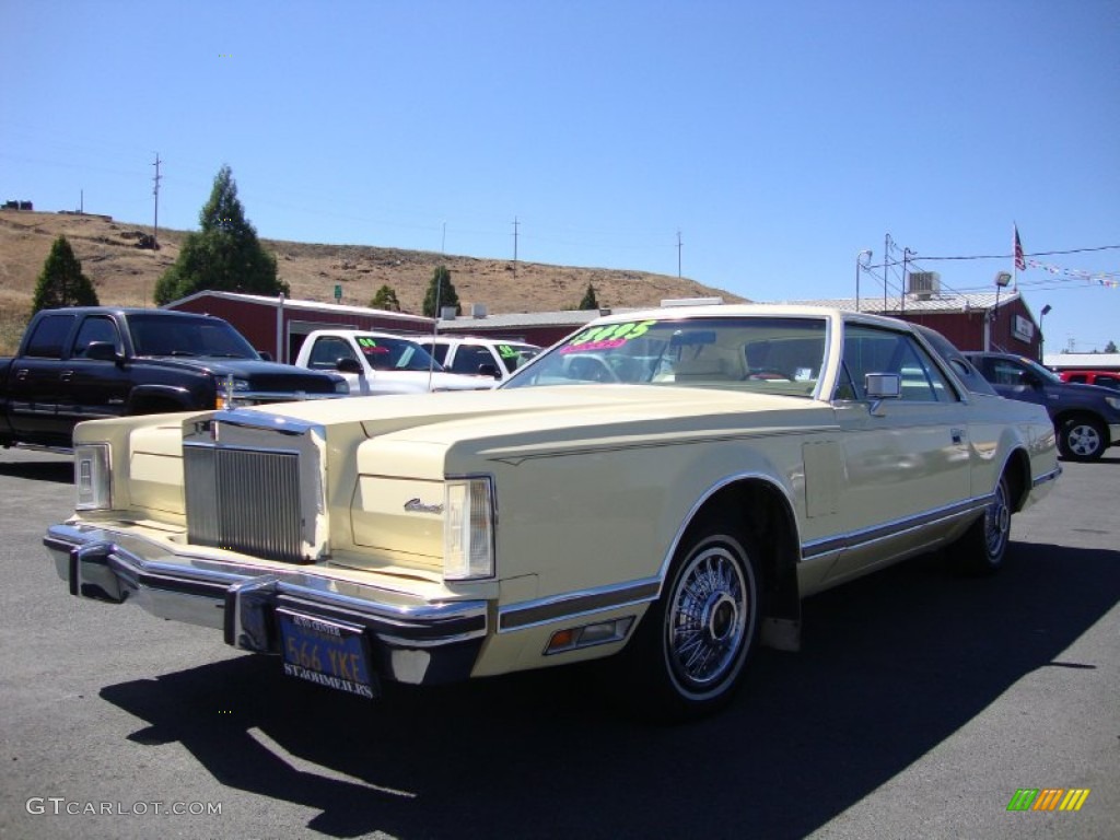 Cream 1979 Lincoln Continental Mark V Exterior Photo #69421918