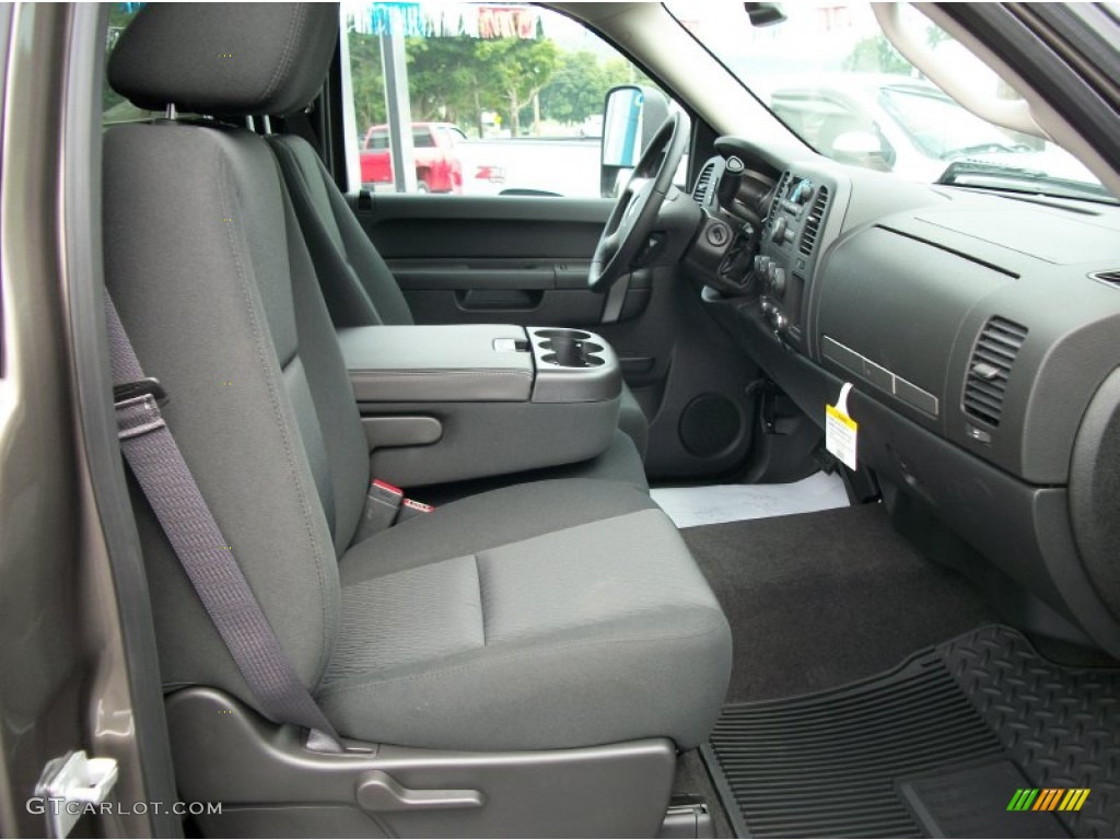 2013 Chevrolet Silverado 3500HD LT Regular Cab 4x4 Front Seat Photo #69423418