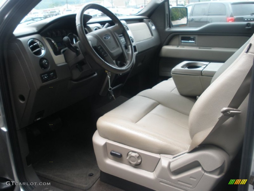 Medium Stone Interior 2010 Ford F150 XLT SuperCrew 4x4 Photo #69424327