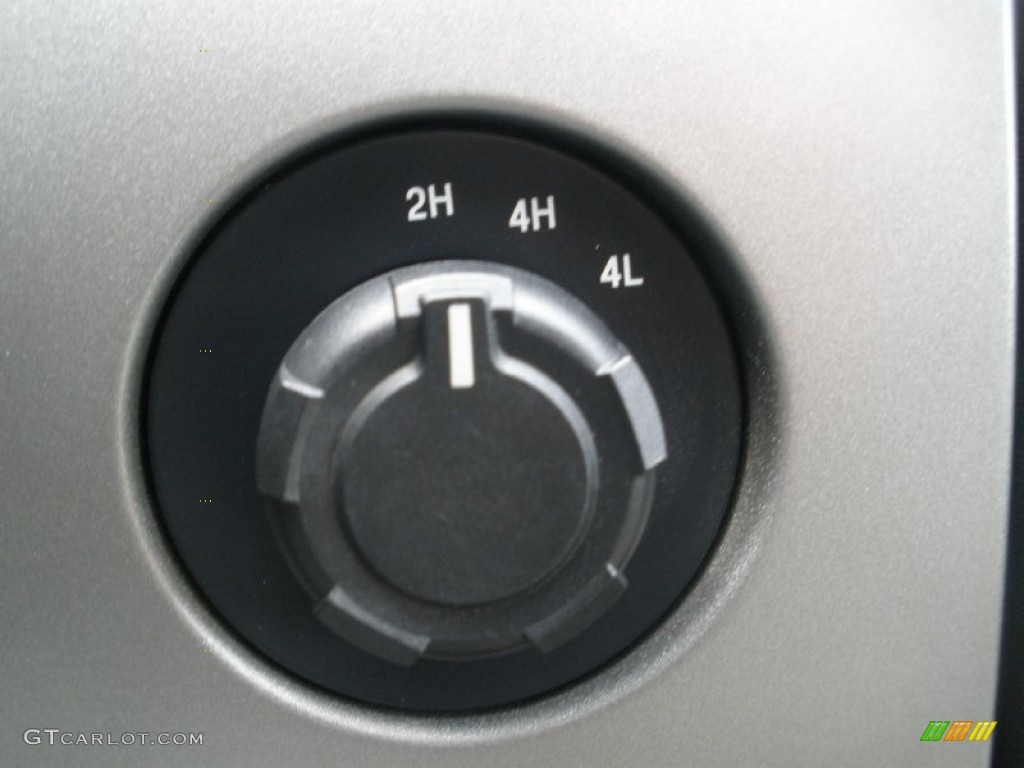 2010 Ford F150 XLT SuperCrew 4x4 Controls Photo #69424510