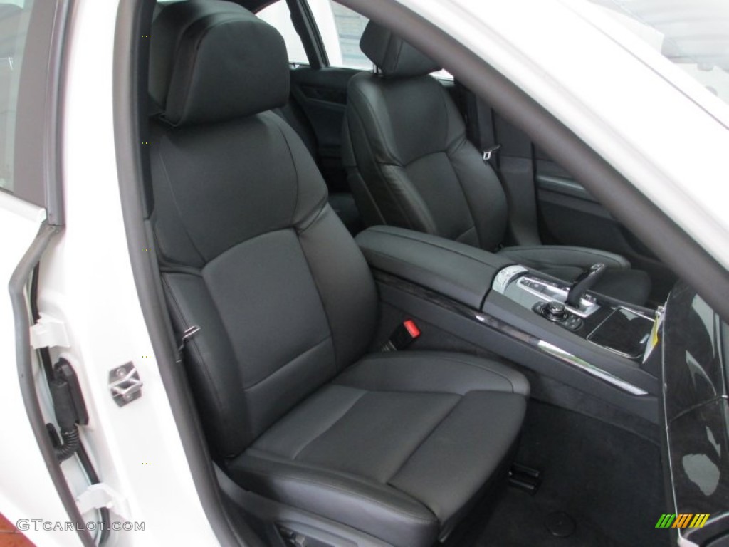 2013 BMW 7 Series 750i xDrive Sedan Front Seat Photo #69425329
