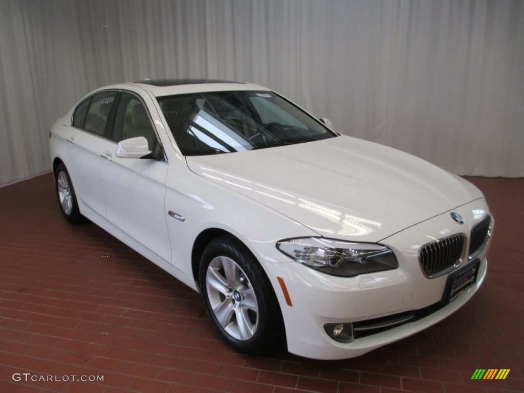 Alpine White 2013 BMW 5 Series 528i xDrive Sedan Exterior Photo #69425392
