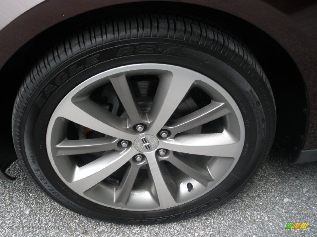 2009 Lincoln MKS Sedan Wheel Photo #69425509