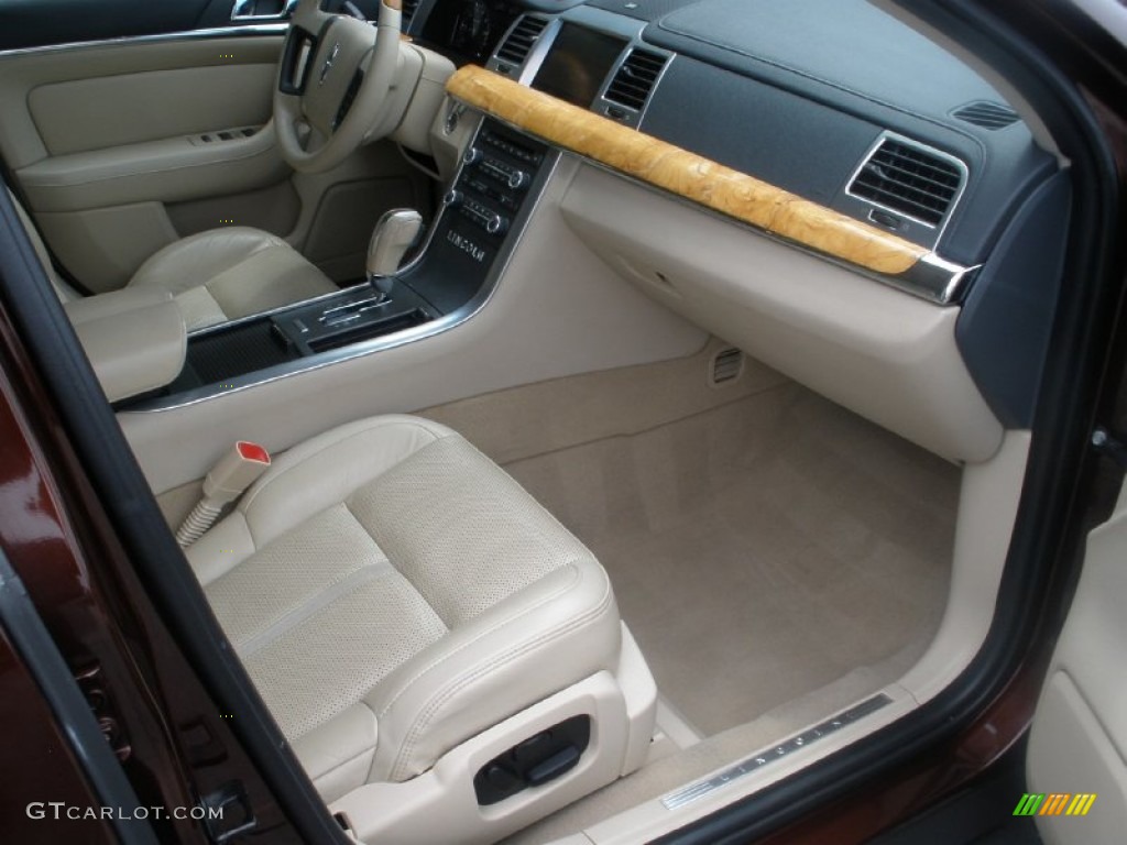 2009 MKS Sedan - Cinnamon Metallic / Light Camel photo #21