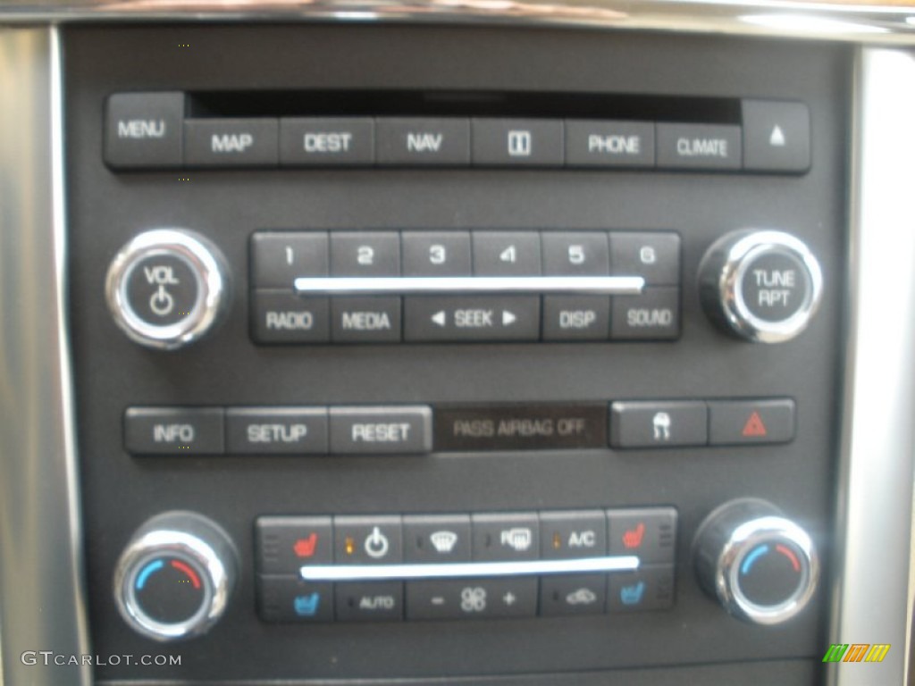 2009 MKS Sedan - Cinnamon Metallic / Light Camel photo #29