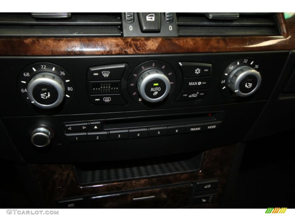 2008 BMW 5 Series 528i Sedan Controls Photo #69427396