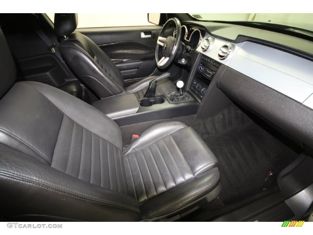 2006 Mustang GT Premium Coupe - Tungsten Grey Metallic / Dark Charcoal photo #28