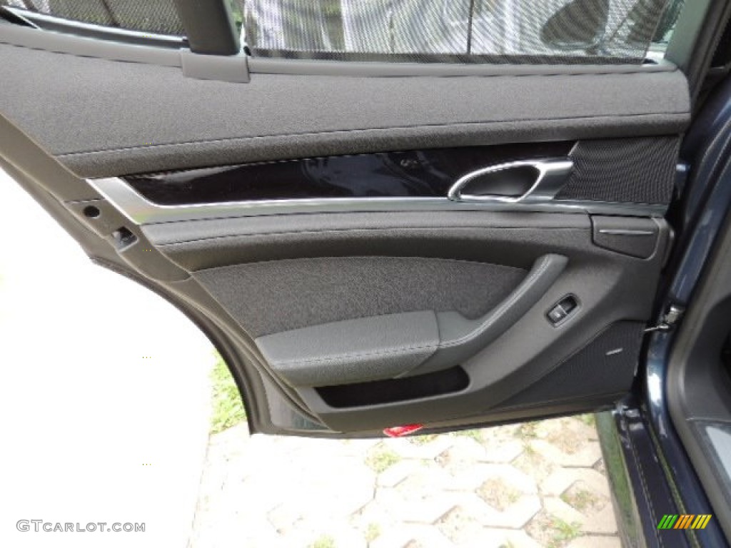 2013 Porsche Panamera 4 Black Door Panel Photo #69430790