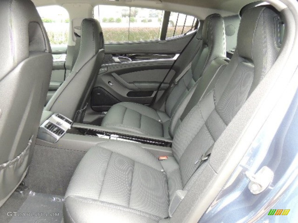 2013 Porsche Panamera 4 Rear Seat Photo #69430797