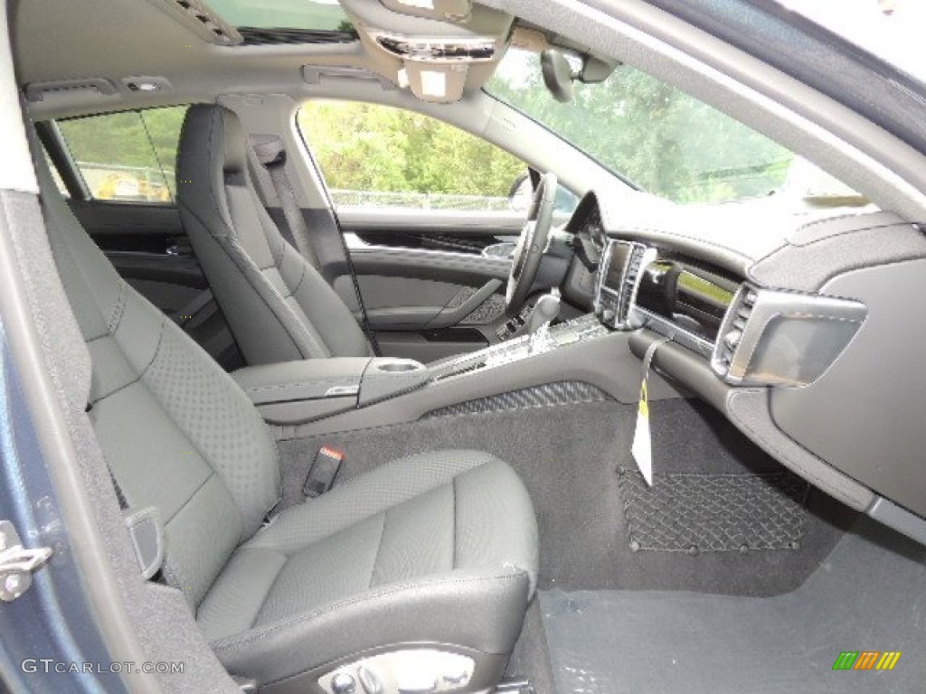 Black Interior 2013 Porsche Panamera 4 Photo #69430843