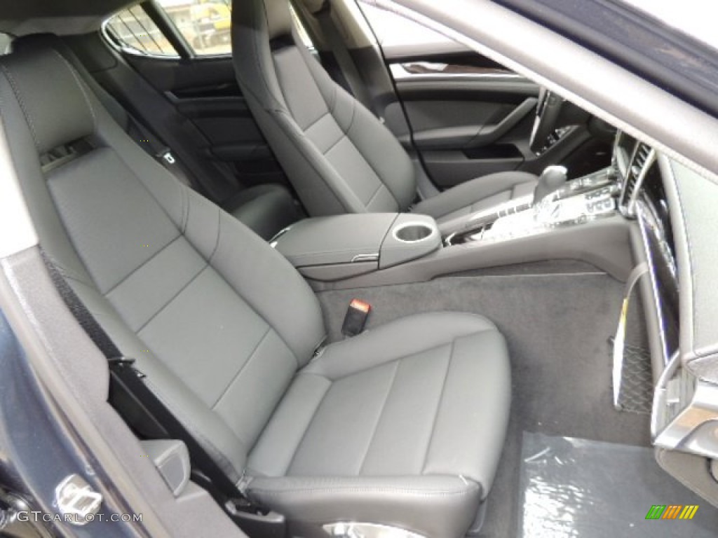 Black Interior 2013 Porsche Panamera 4 Photo #69430858