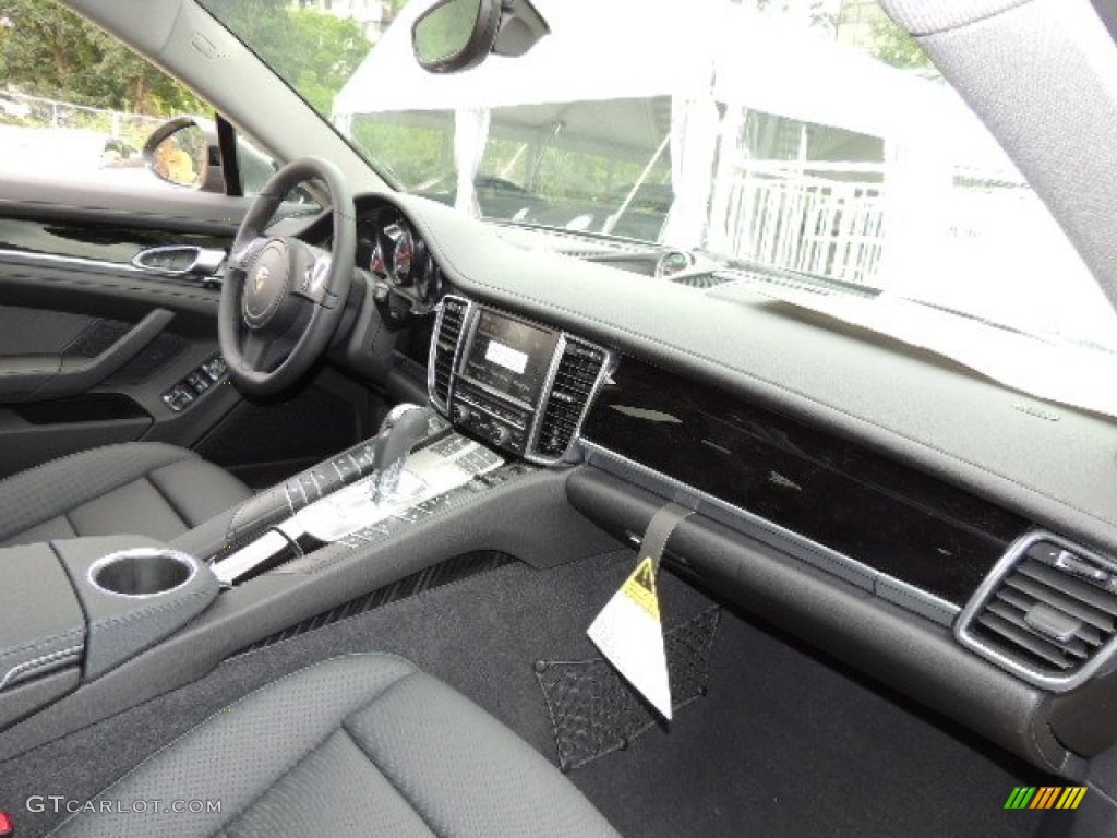 2013 Porsche Panamera V6 Black Dashboard Photo #69431143