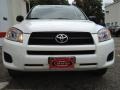 Super White - RAV4 4WD Photo No. 2