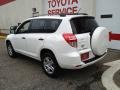 Super White - RAV4 4WD Photo No. 6
