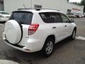 Super White - RAV4 4WD Photo No. 8
