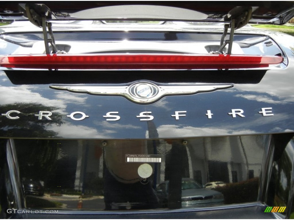 2005 Chrysler Crossfire Limited Roadster Marks and Logos Photos