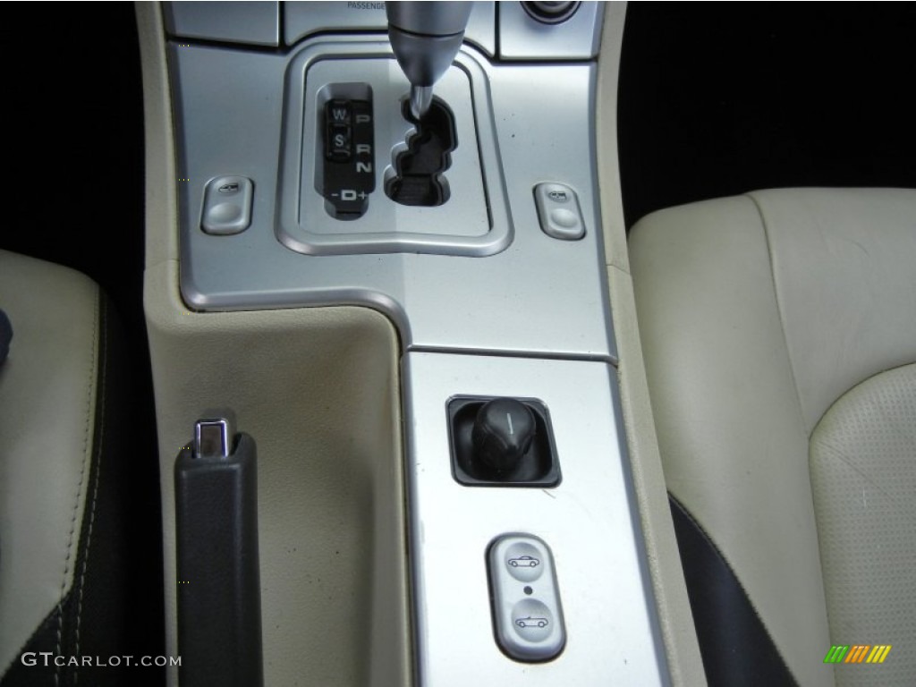 2005 Chrysler Crossfire Limited Roadster Controls Photo #69432907
