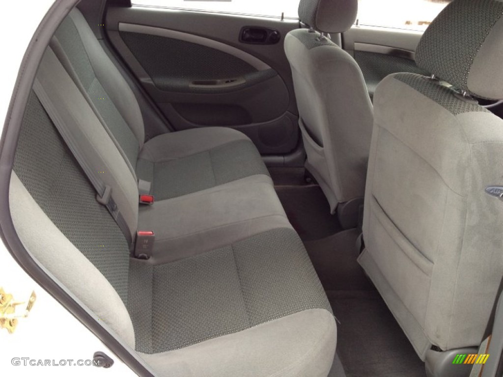 2005 Reno S - Absolute White / Gray photo #10