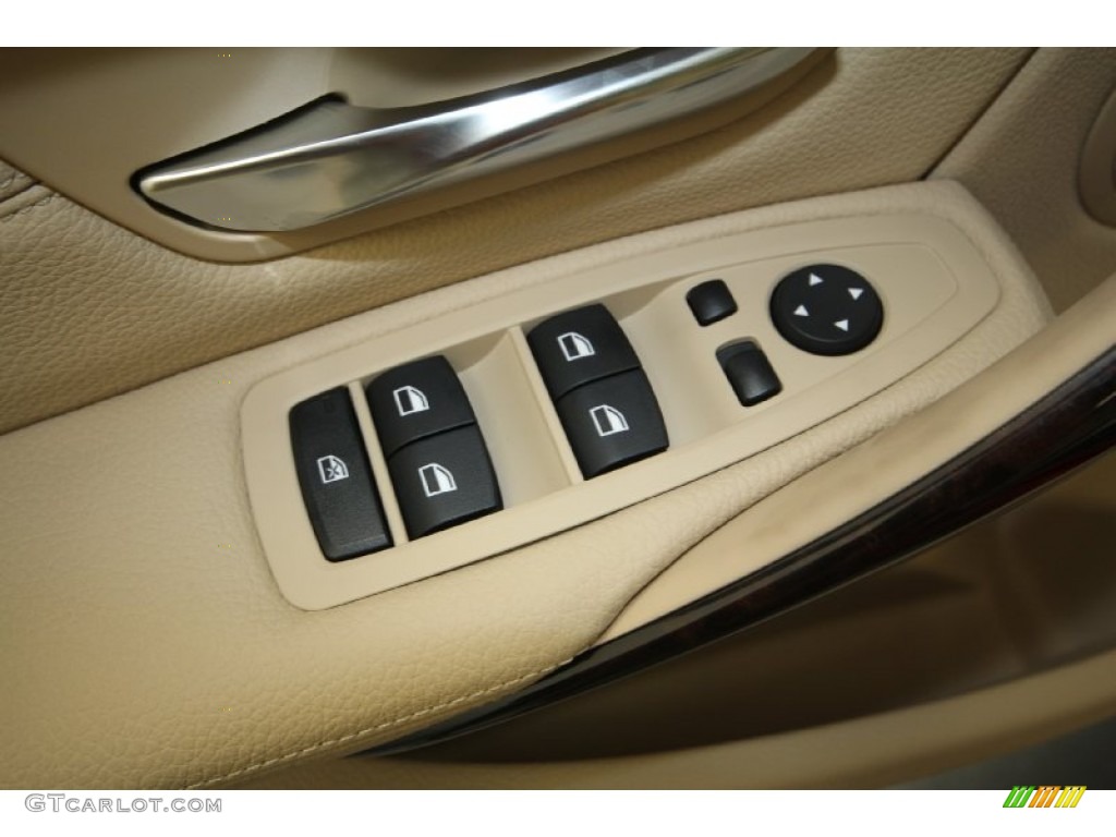 2013 BMW 3 Series 328i Sedan Controls Photo #69433945