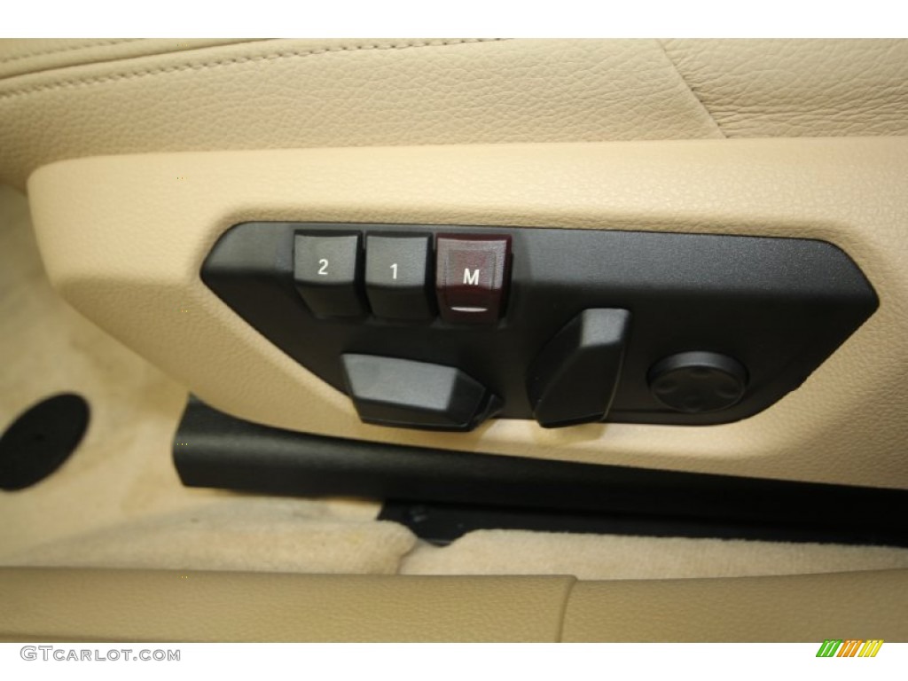 2013 BMW 3 Series 328i Sedan Controls Photo #69433951
