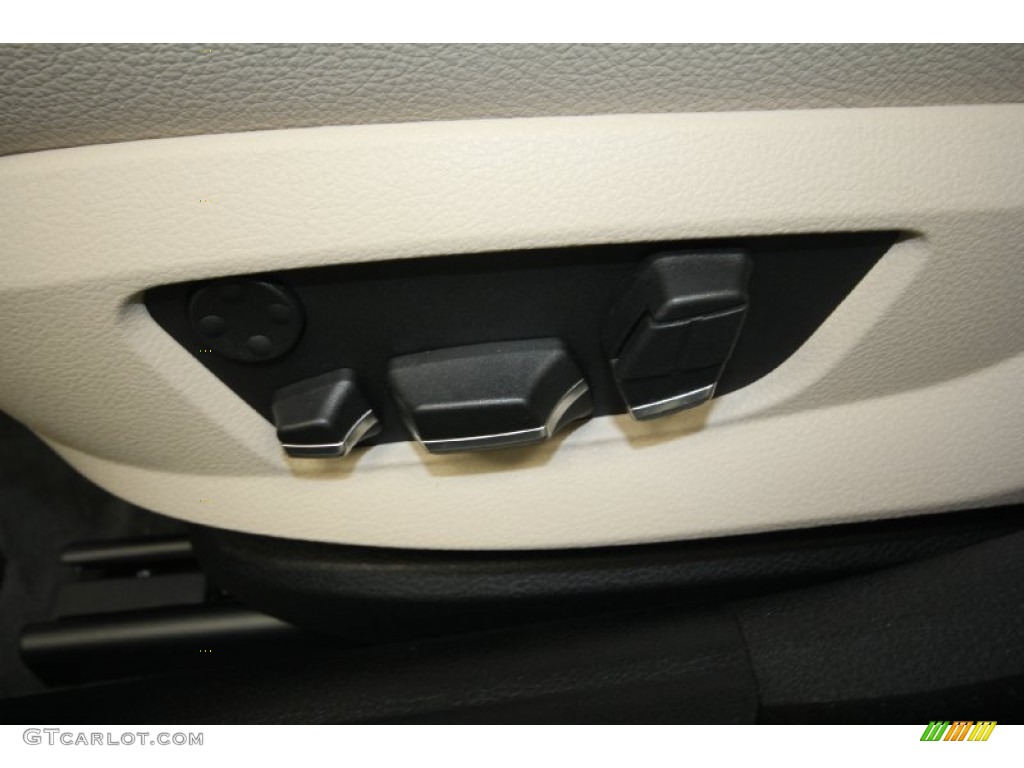 2013 BMW 5 Series 550i Sedan Controls Photo #69434380
